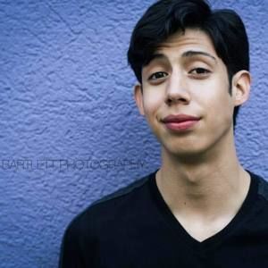 Meet your Posher, Moisés